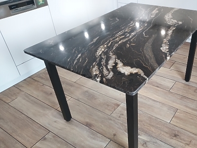 Table en granit Black Cosmic en finition polie