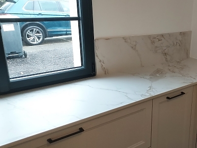 Plan de travail en Dekton Entzo 22 en finition mate