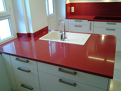 Plan de travail en quartz Silestone Eros Stellar en finition polie