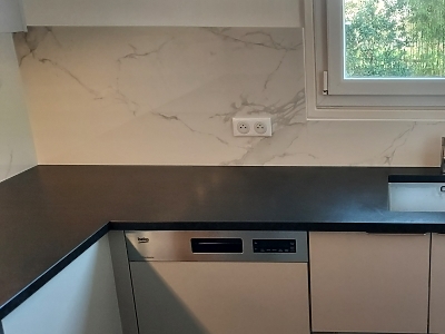 Plan de travail en Dekton Natura 22 en finition effet cuir