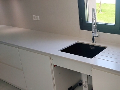 Plan de travail en quartz Silestone Nolita en finition polie