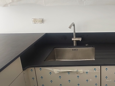 Plan de travail en Dekton Sirius en finition 