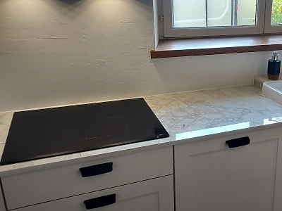 Plan de travail en Dekton Tundra 22 en finition polie